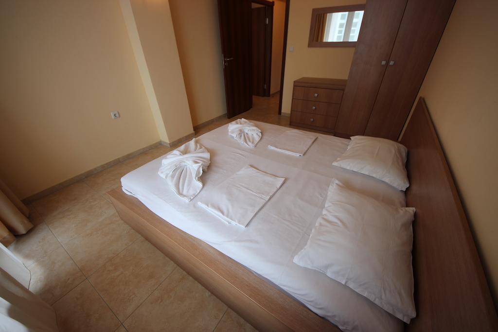 סאני ביץ' Menada Sea Regal Apartments מראה חיצוני תמונה