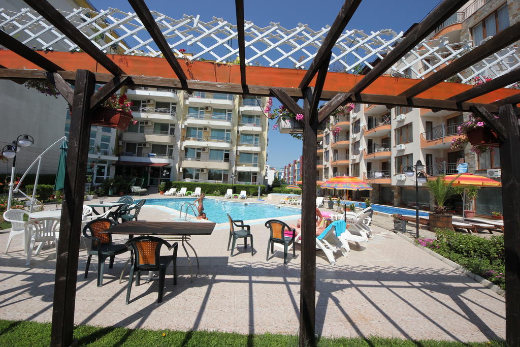 סאני ביץ' Menada Sea Regal Apartments מראה חיצוני תמונה