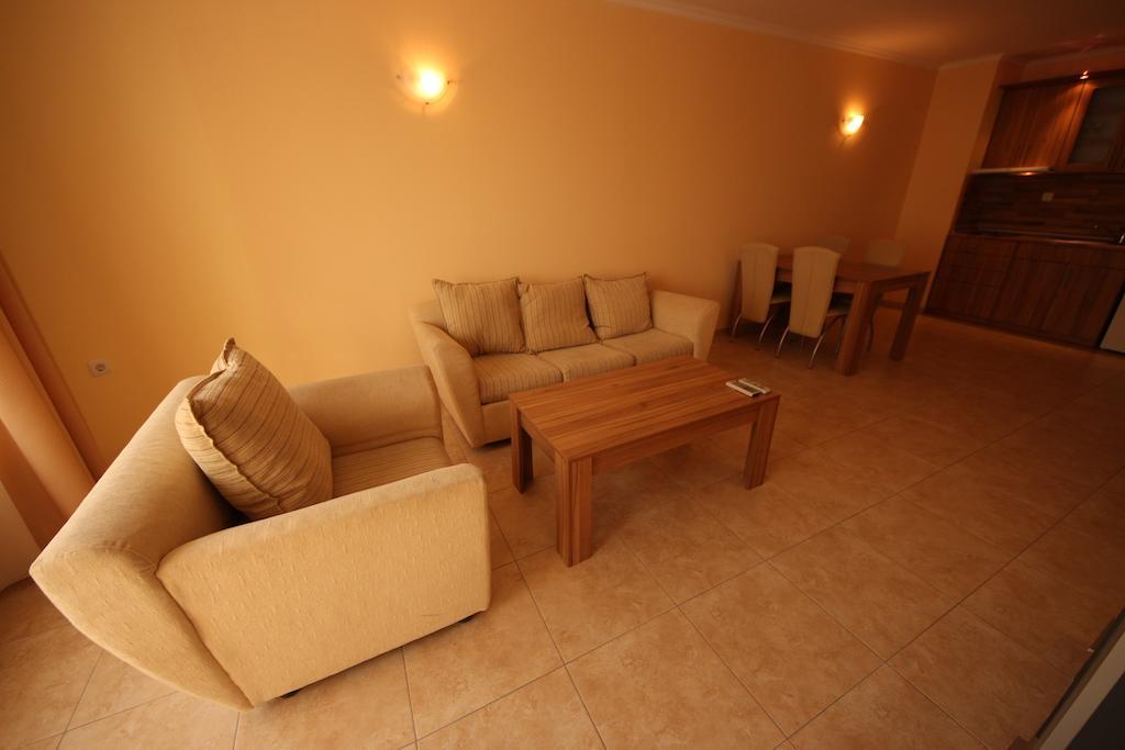סאני ביץ' Menada Sea Regal Apartments מראה חיצוני תמונה