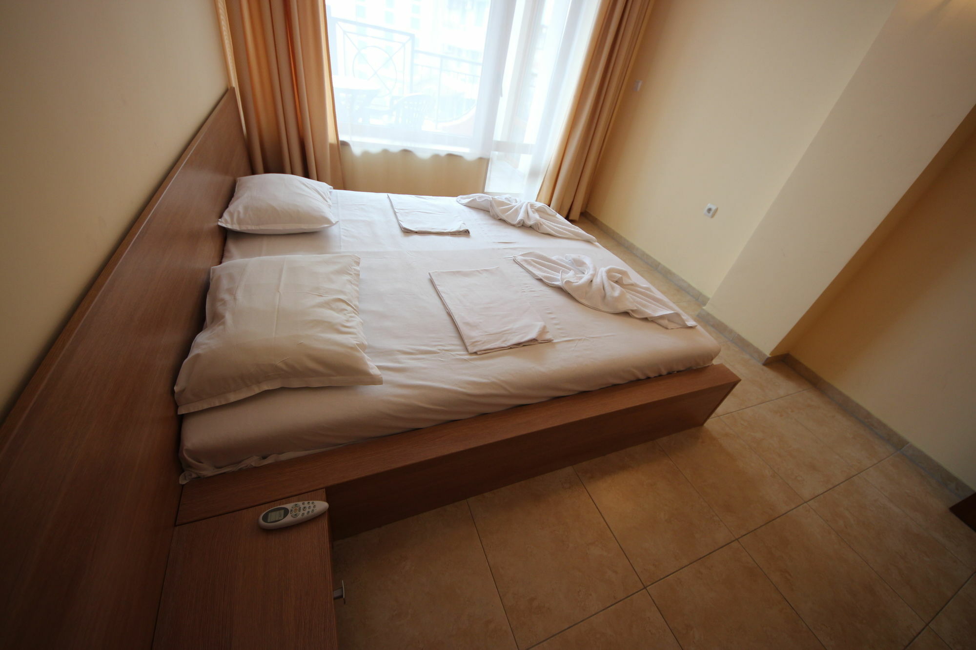 סאני ביץ' Menada Sea Regal Apartments מראה חיצוני תמונה